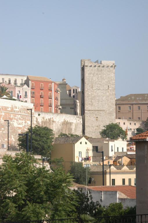 L'Arco Cagliari Bed and Breakfast Exterior foto