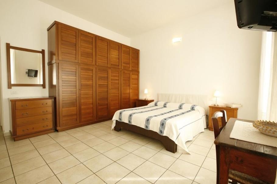 L'Arco Cagliari Bed and Breakfast Exterior foto