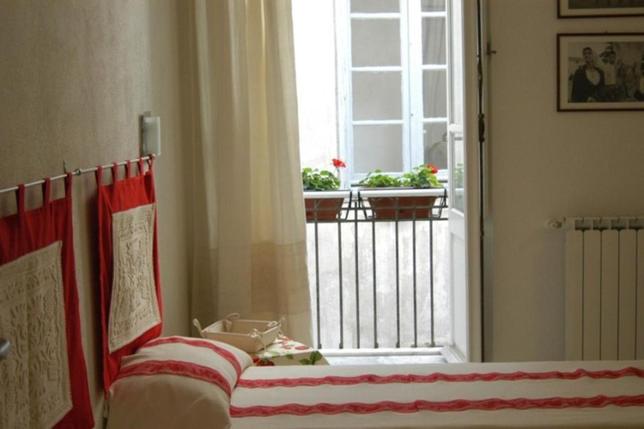L'Arco Cagliari Bed and Breakfast Habitación foto